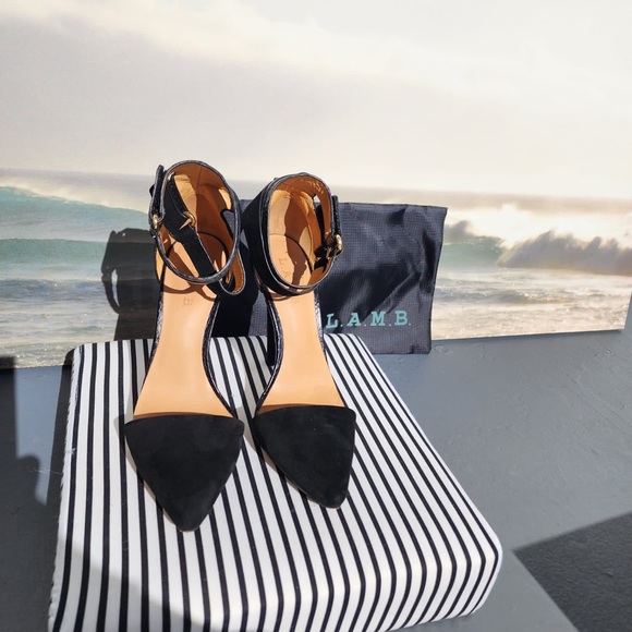 L.A.M.B. Black Suede Oxley Leather Heels Pump - Picture 5 of 10